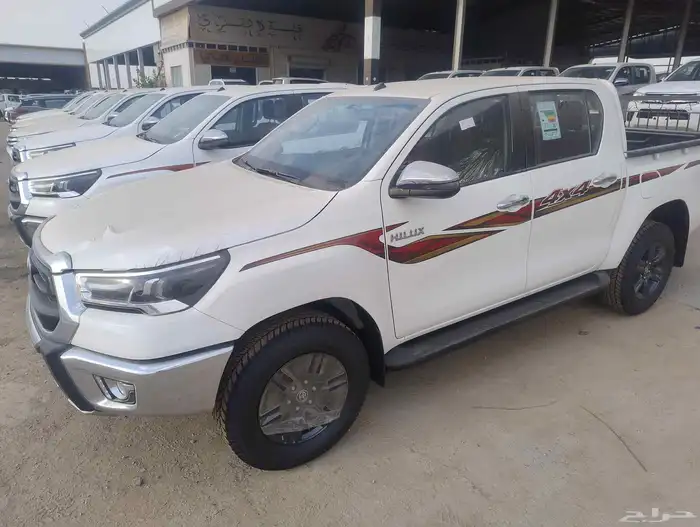 Toyota Hilux petrol automatic 2025 0