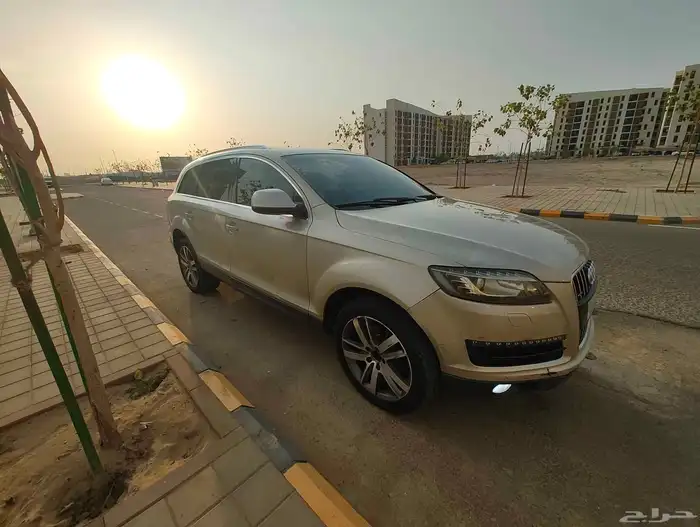 audi Q7 2010 7