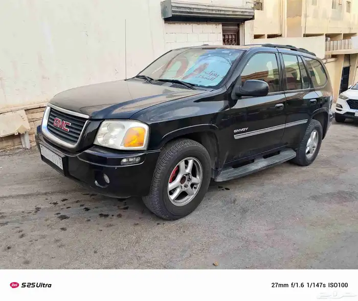سيارة GMC ENVOY 1