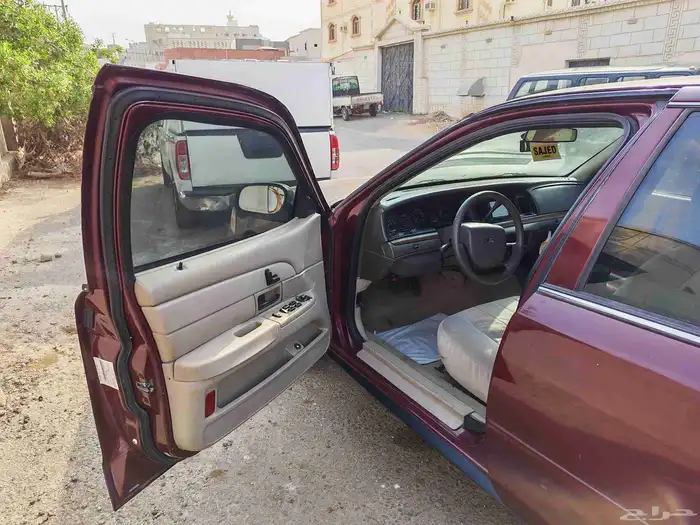 فورد كراون فكتوريا سعودي 2008 18