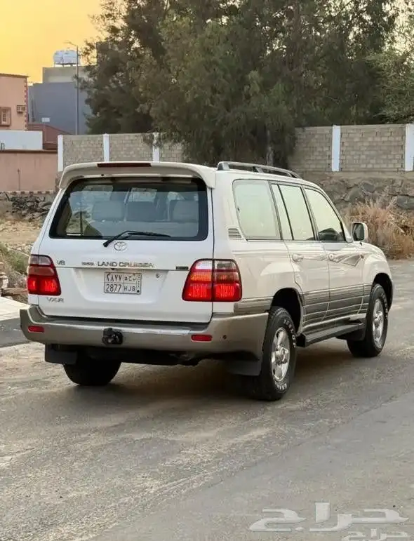 لاندكروزر 2002 VXR خليجي 8 سلندر قير عادي او البدل المناسب 2