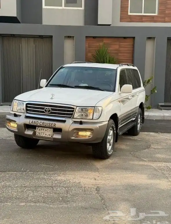 لاندكروزر 2002 VXR خليجي 8 سلندر قير عادي او البدل المناسب 3