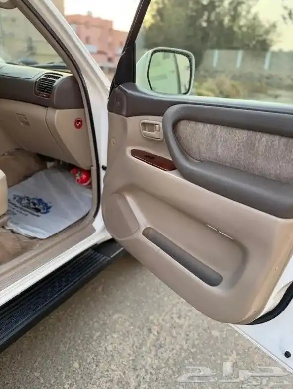 لاندكروزر 2002 VXR خليجي 8 سلندر قير عادي او البدل المناسب 16
