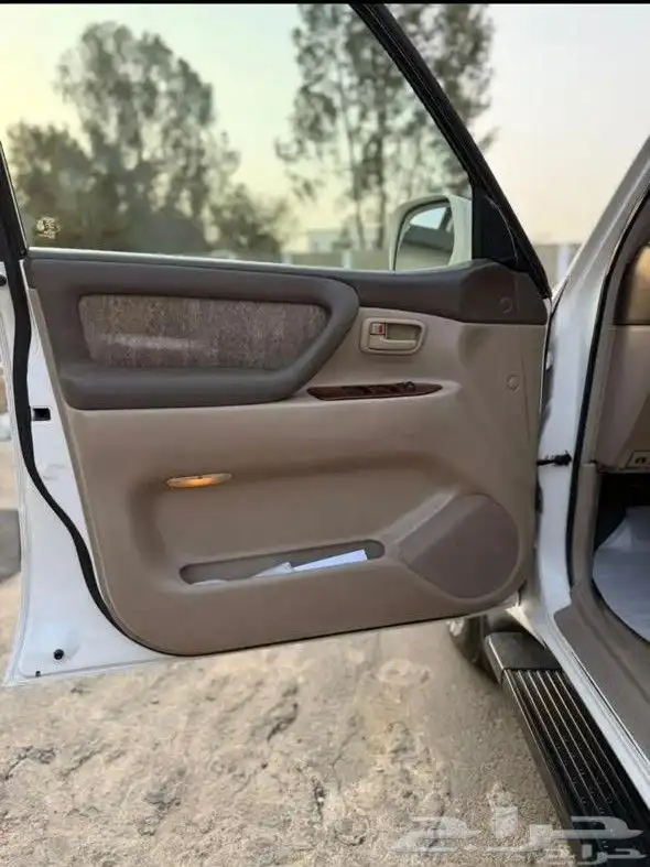 لاندكروزر 2002 VXR خليجي 8 سلندر قير عادي او البدل المناسب 8