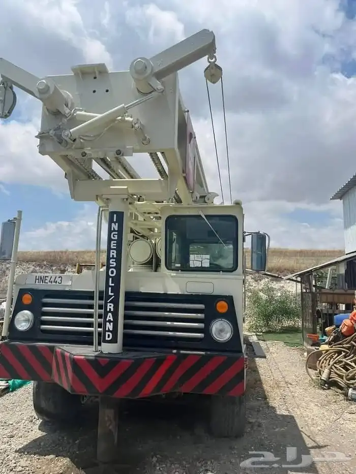 جهاز كشف مياه أبار ارتوزيه يوجد لدينا حفار 2