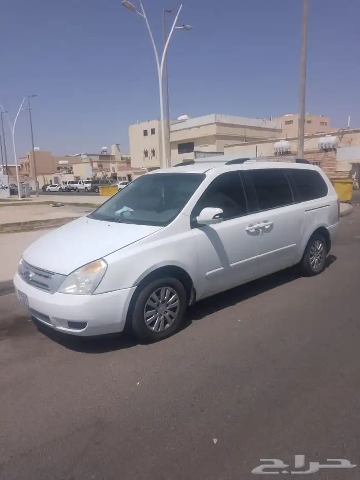 كيا كارنفال 2012 2