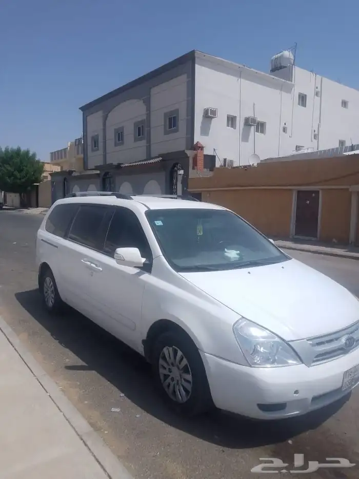 كيا كارنفال 2012 1