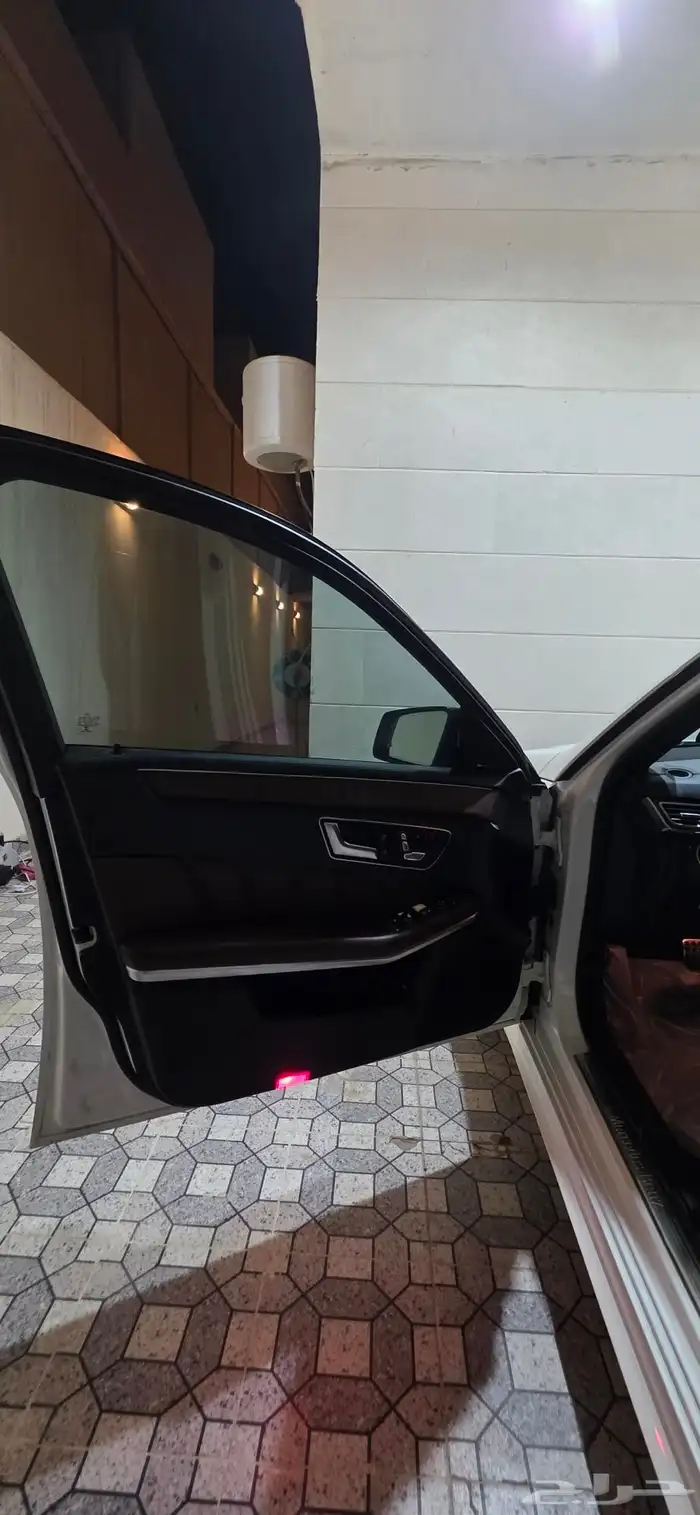 مرسيدس E500 V8 Biturbo 20