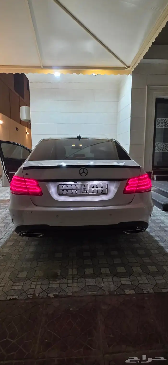 مرسيدس E500 V8 Biturbo 8