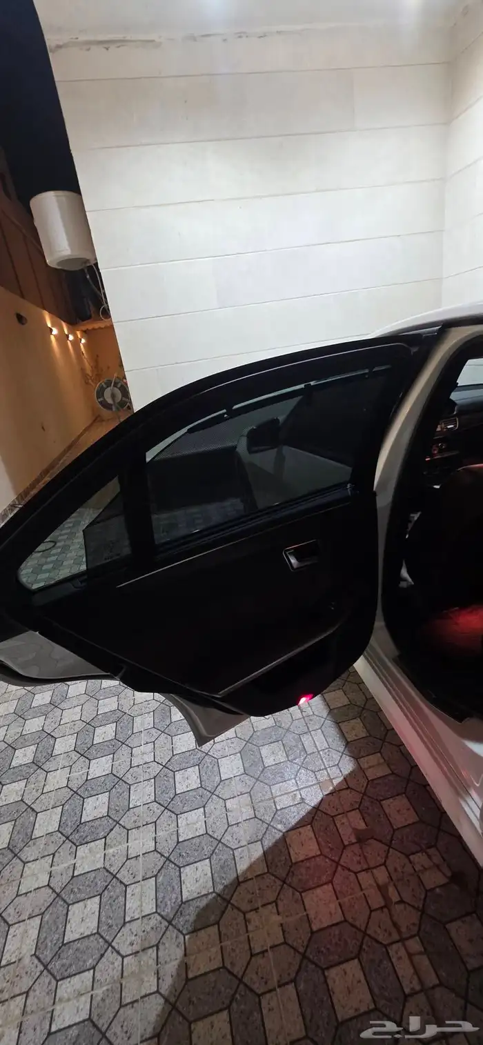 مرسيدس E500 V8 Biturbo 25