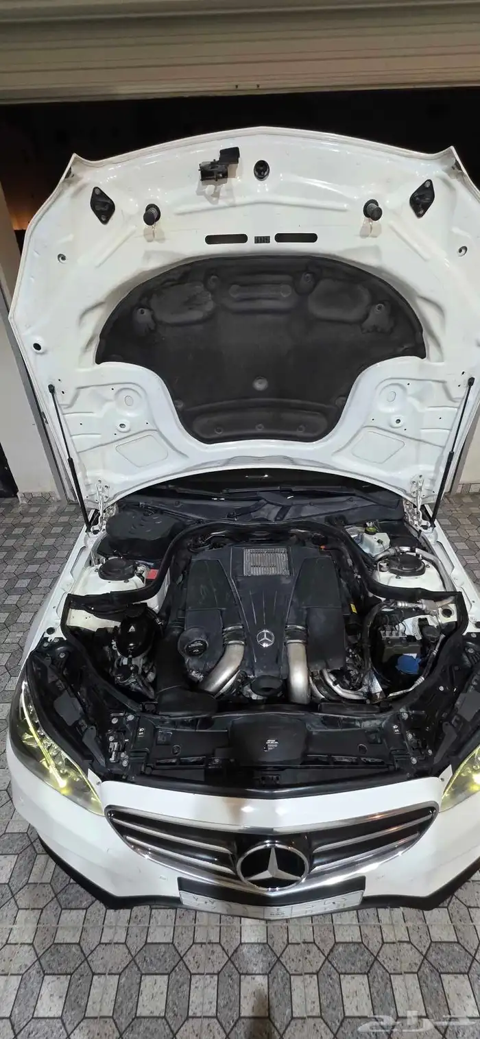 مرسيدس E500 V8 Biturbo 17