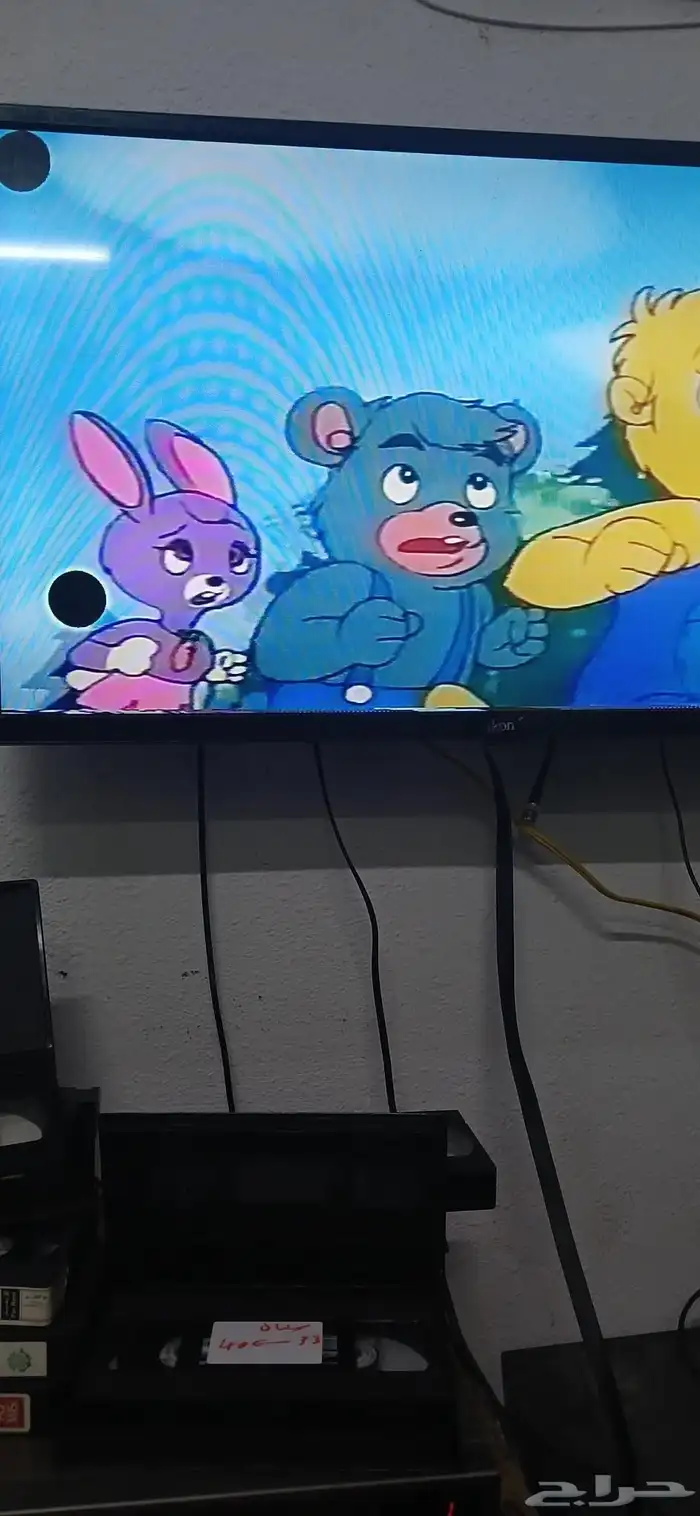 مشغل فيديو كاسيت توشيبا مع اشرطه افلام كرتون 3