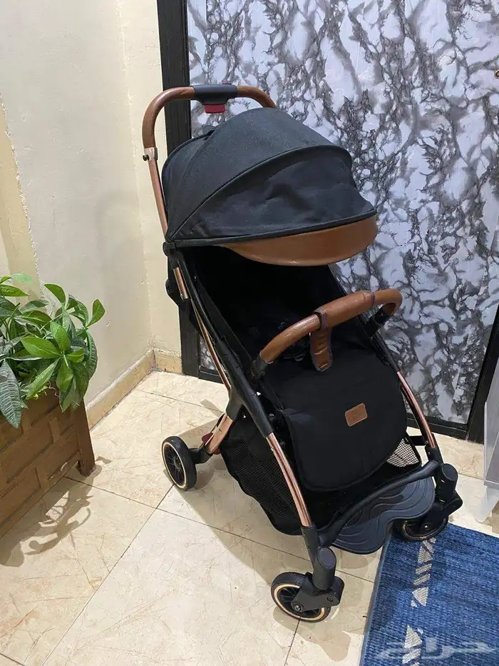 عربيه اطفال تطلع كابينه الطياره baby step شبه جديده 1