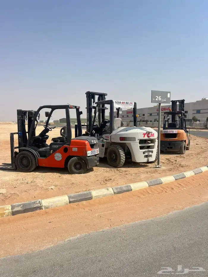 فوركلفت رافعات شوكيه للايجارمتوفر جميع الاحجام 2طن3طن5طن7طن 6