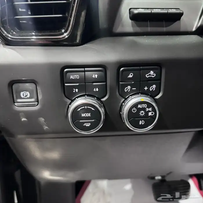 جيمس سييرا At4 2025 بهبهاني اللون الأسود 9