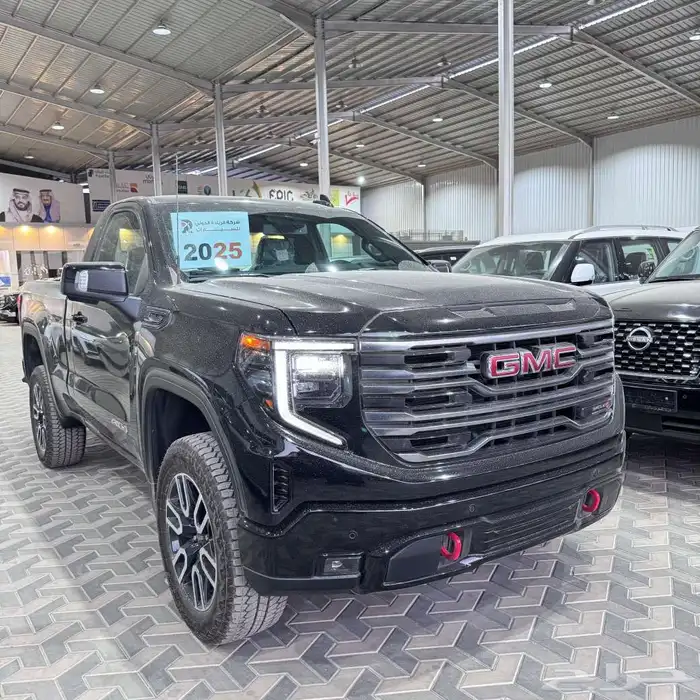 جيمس سييرا At4 2025 بهبهاني اللون الأسود 1