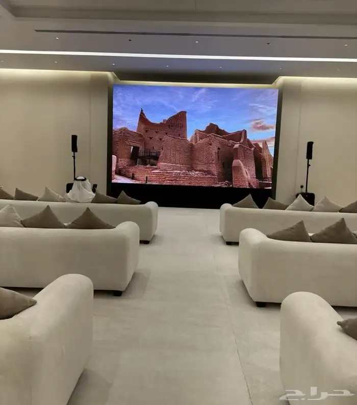 تاجير شاشات عرض عملاقه حديثه p2.6 2