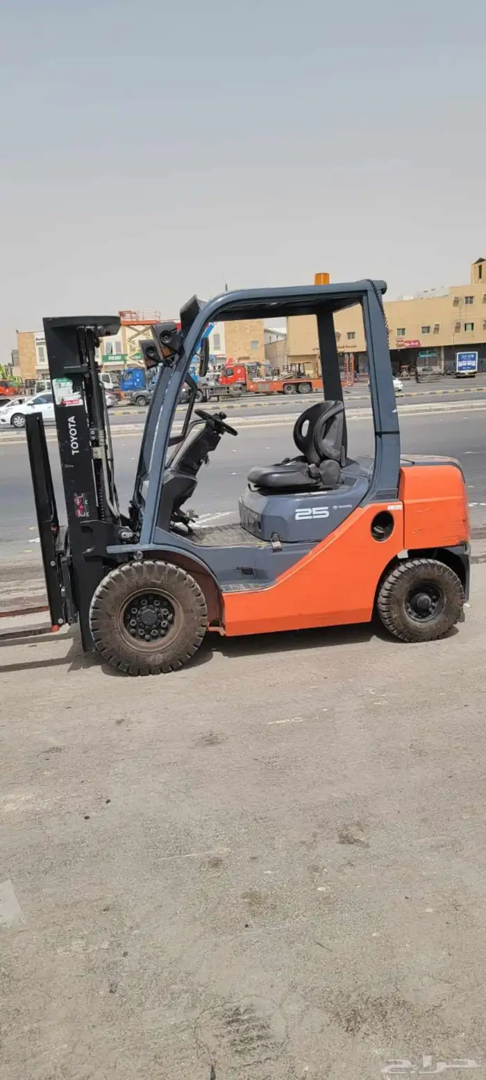 سيزر لفت للايجار  رافعات شوكية للايجار  مان لفت للايجار 6