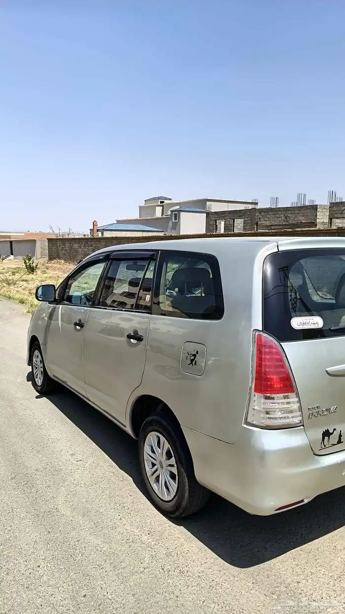 انوفا 2010 للبيع 3