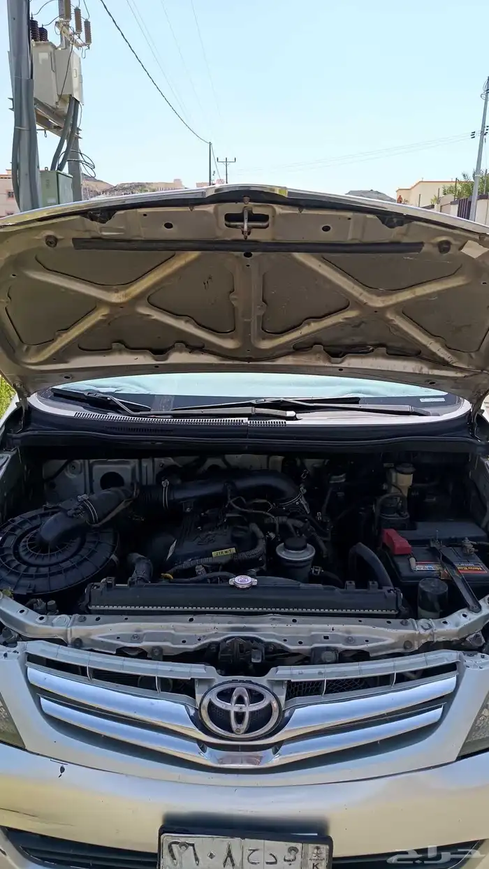 انوفا 2010 للبيع 1