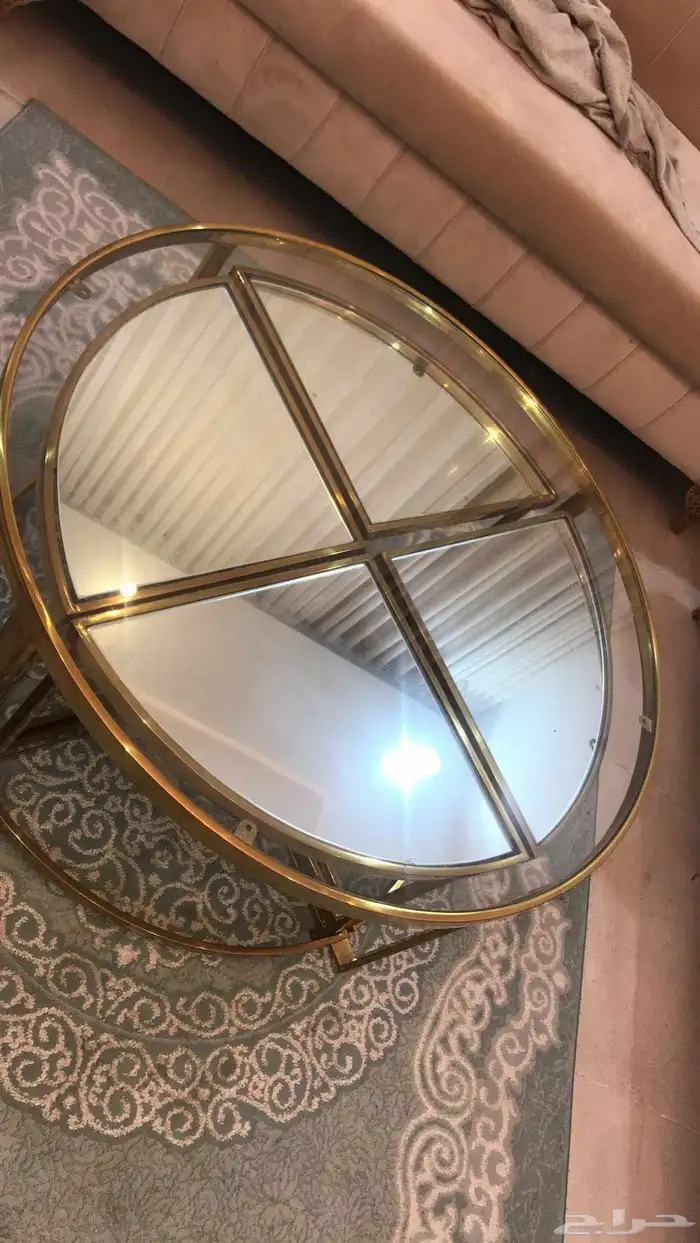 طاولات خدمه و طاوله مع كراسي وطاوله تلفزيون مع طاوله قهوه 0