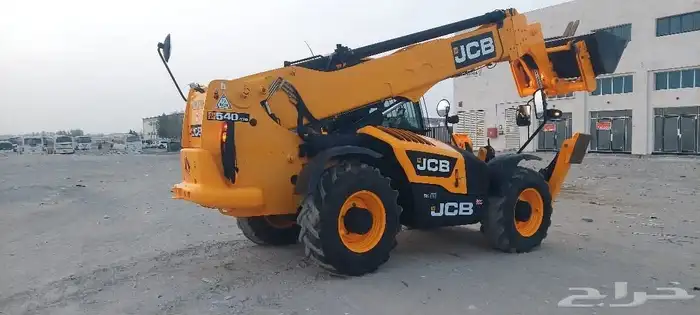 سيزرلفت مانلفت جي سي بي ايجارscissorslfit manlfit for rent 5