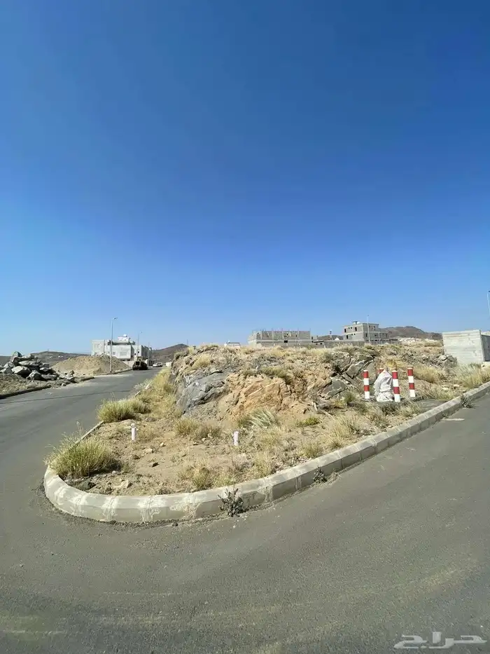 أرض سكنية ممتازة على شارعين سهولة وصول وموقع حيوي 0