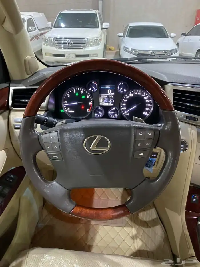 للبيع لكزس 2015 فل كامل 16