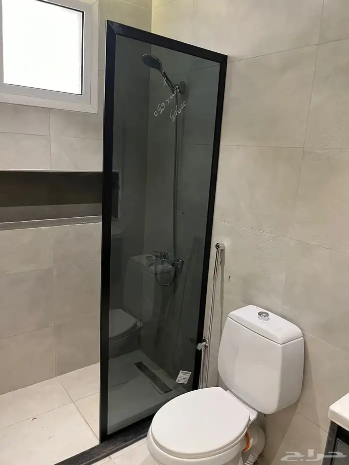 تركيب زجاج وجهات زجاج سيكوريت كبائن شاور زجاج وجهات زجاج 36