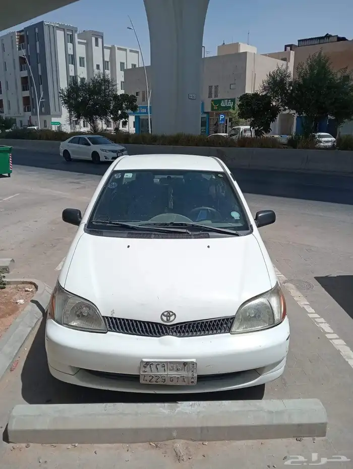 تويوتا ايكو 2002 3