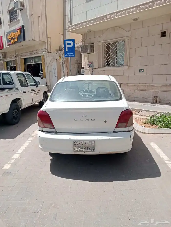 تويوتا ايكو 2002 1