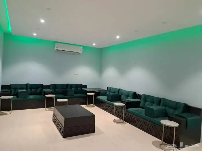 من السبت الى الاثنين عرض 250 في شاليهات وقت المساء 4
