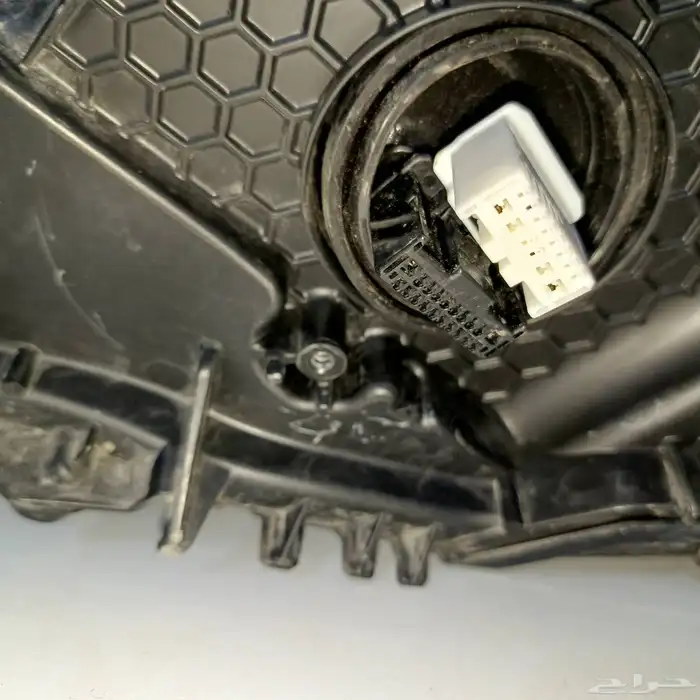 شمعه يمين لكزس ES 2020 2023 5