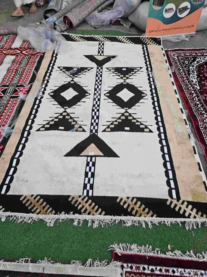 الرياض مخرج 17 حي الفيصلية باديه الشمال لسجاد وتراث وجلسات 7