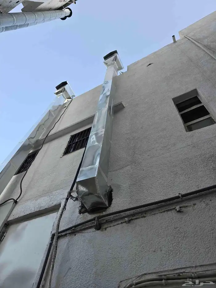 مدخنة مع المواصير حقها 3