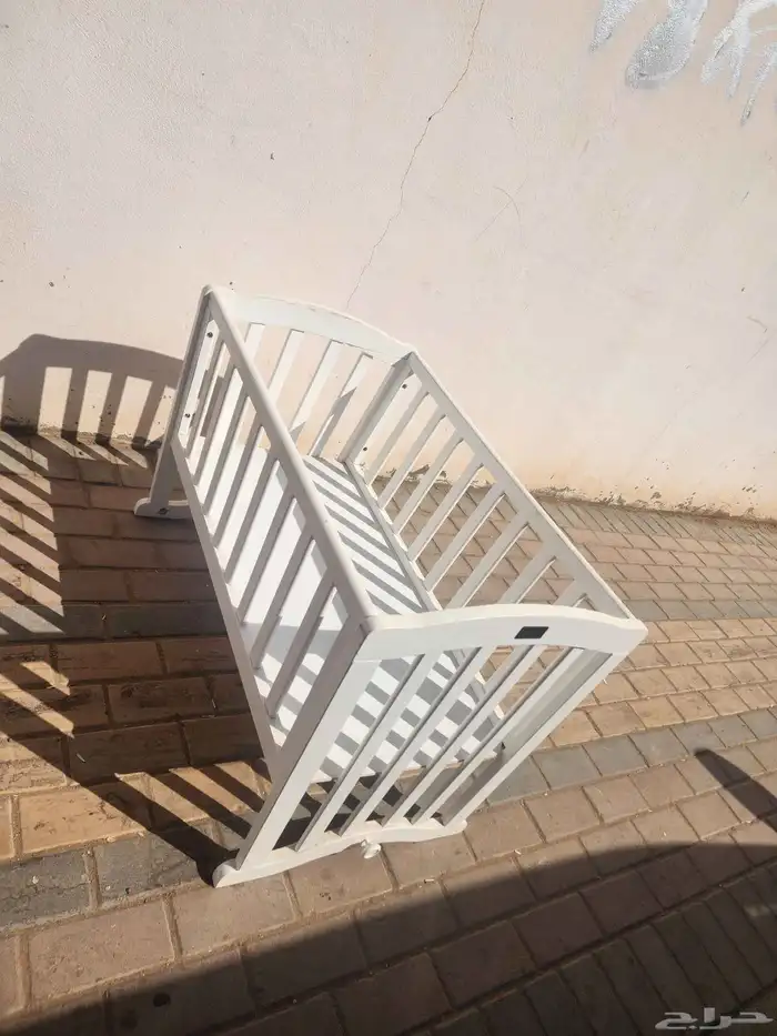 سرير اطفال 3