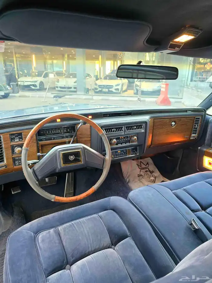 كاديلاك فليتوود 1984 كلاسيك 13