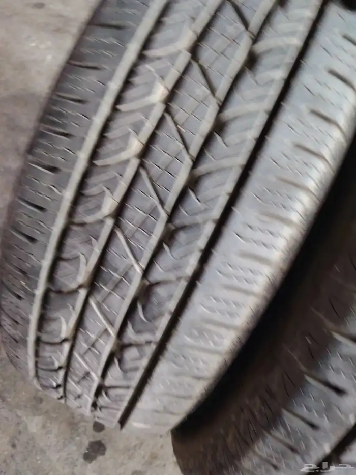 كفرات مستعمله نظيفه مره ردستون كوري مقاس 275 60 20 7