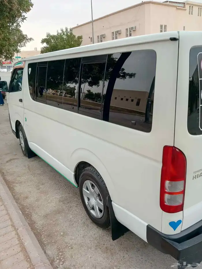 باص تويوتا هايس للايجار مع سائق 15راكب مطعم مطار مدرسه شركه 1