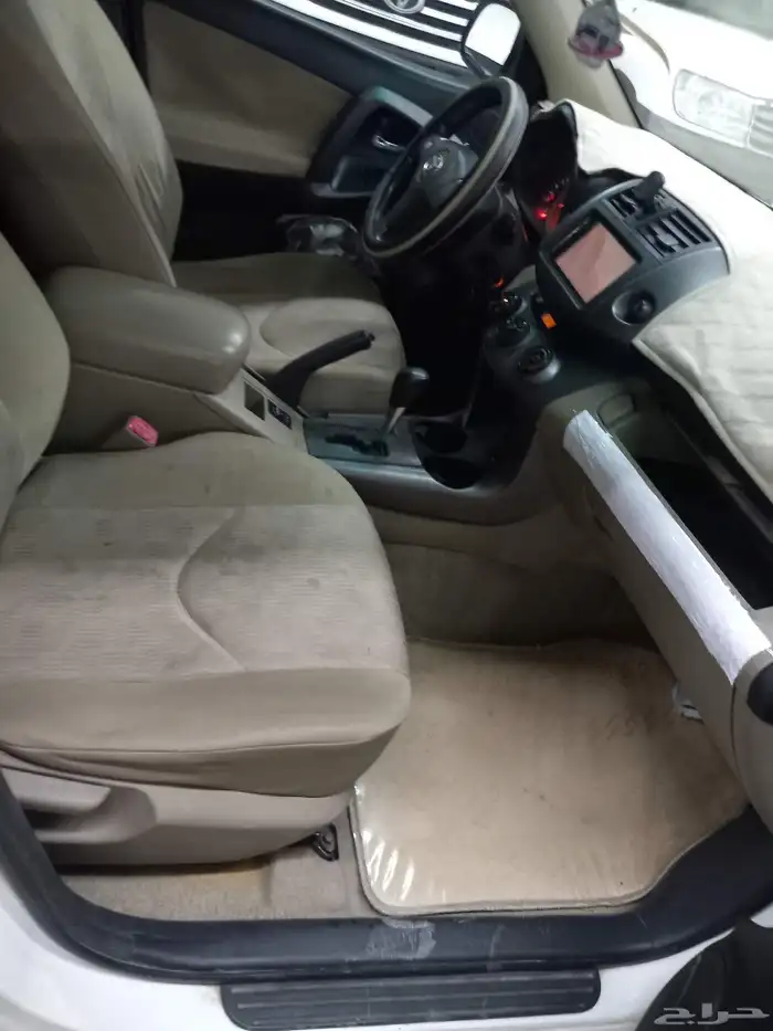 تويوتا راف فور 2011 ممتاز 8