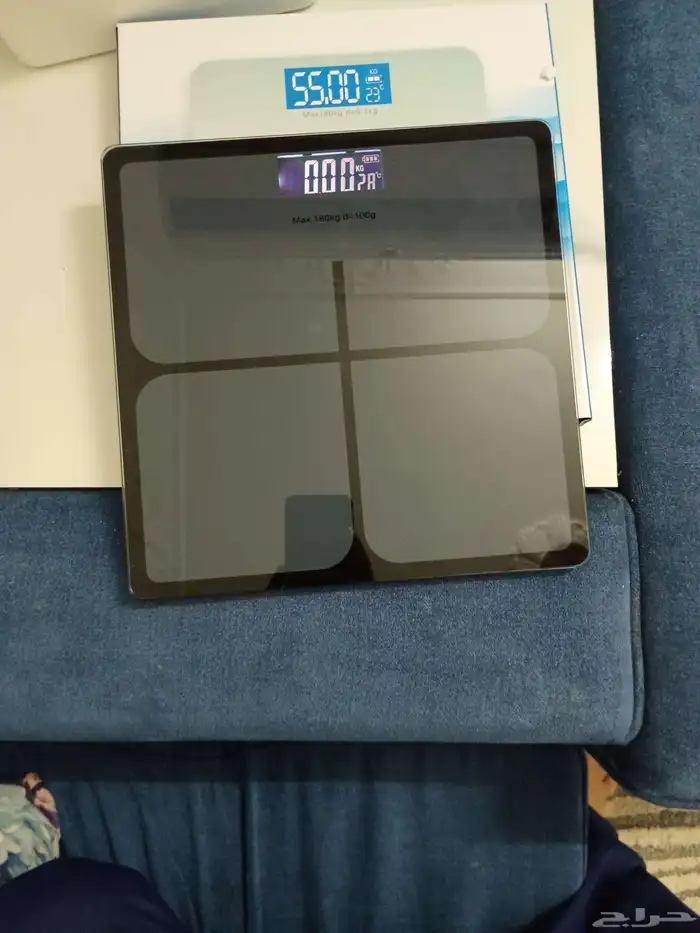 ميزان صغير لوزن كميات الطعام وميزان كبير لوزن الاشخاص 1