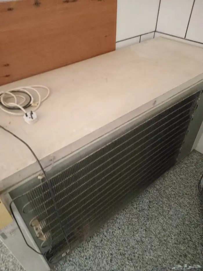 عدد 2 فريزر كبير تعمل بصور ممتازه ومكيفات مستخدمه 2