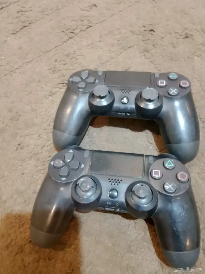 يدين سوني 4 اصليه 0