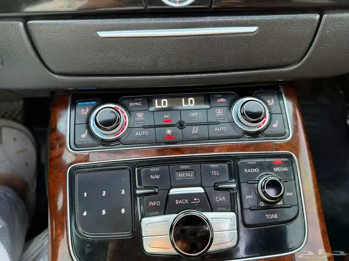 اودي A8L 2012 25