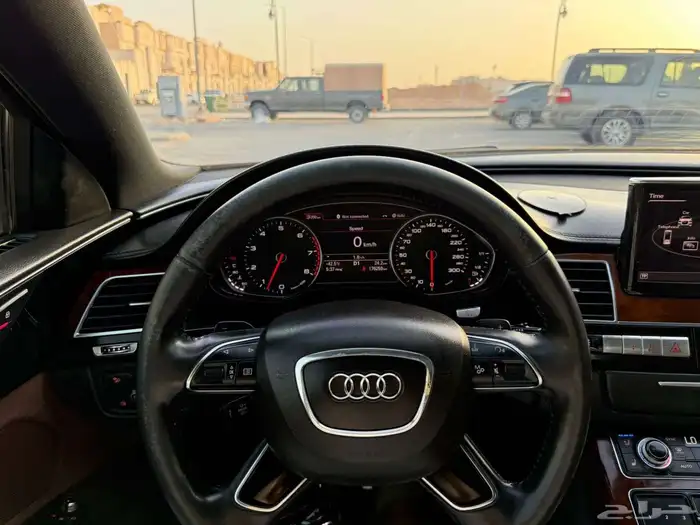 اودي A8L 2012 20
