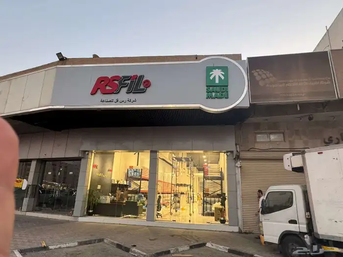 مصنع لوحات احرف بارزة مضيئة تركيب لوحة محل تفصيل حروف خطاط 7