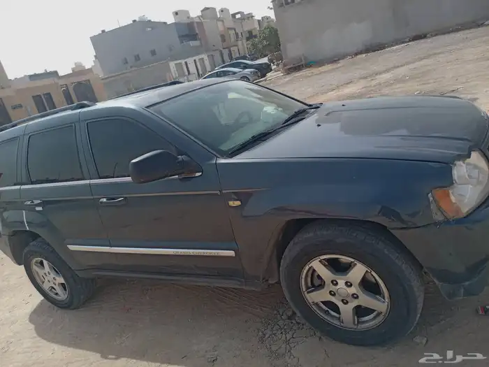 جيب جراند شروكي 2007 ماكينة وجير ممتازة ما تشكو من شي 1