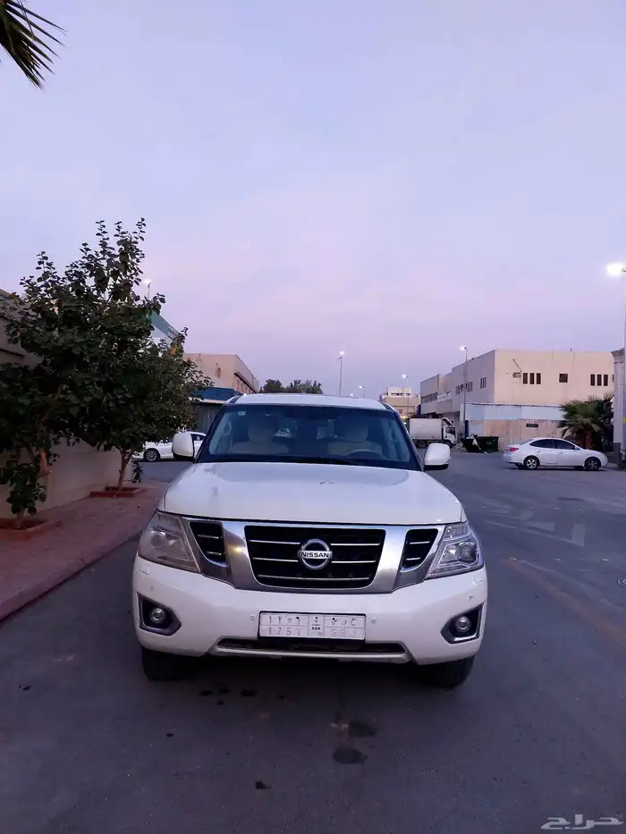 باترول نيسان موديل 2014 مكينة 320 8V سلندر 4