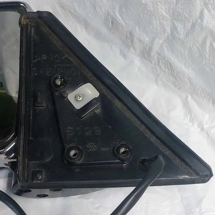 مراية نيسان باترول ياباني الاصلي 90 إلى 97 6