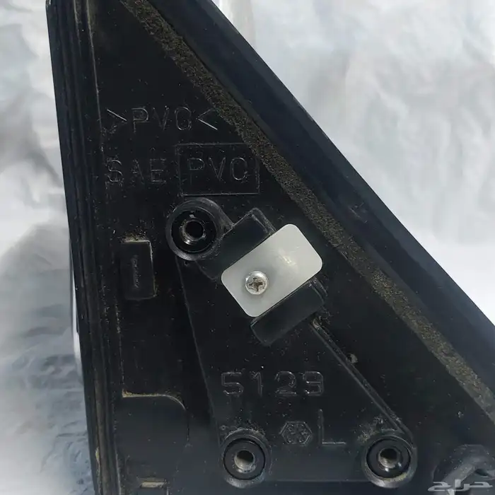 مراية نيسان باترول ياباني الاصلي 90 إلى 97 7